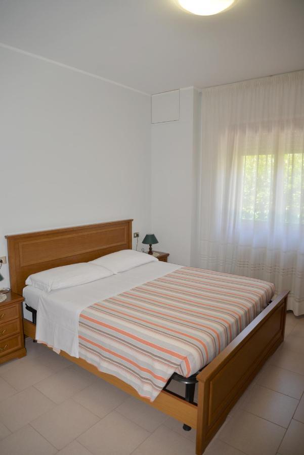 Camere Tiziana Asís Exterior foto