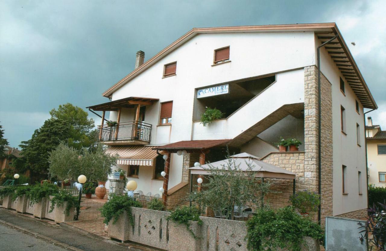 Camere Tiziana Asís Exterior foto